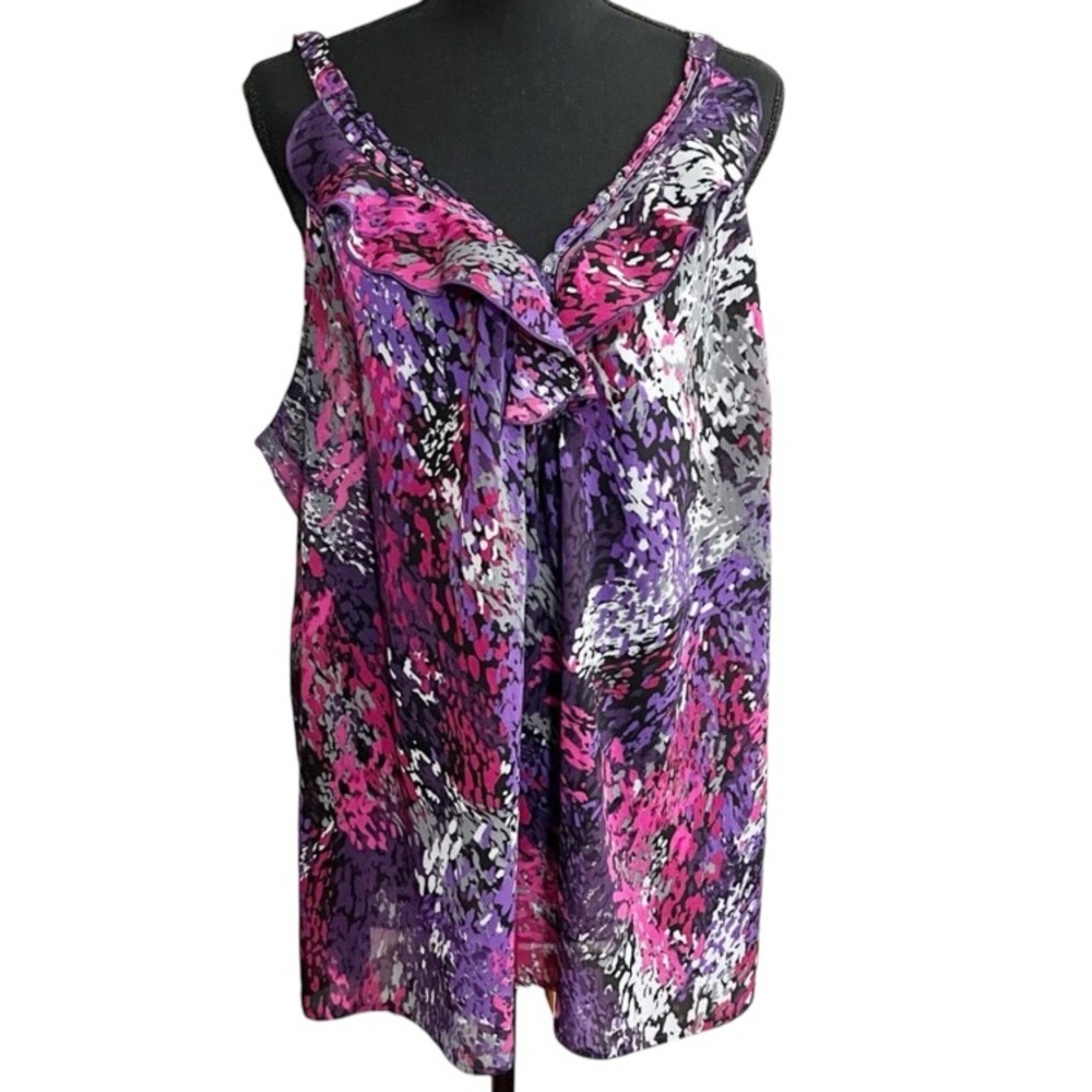 Avenue semi sheer top size 22/24